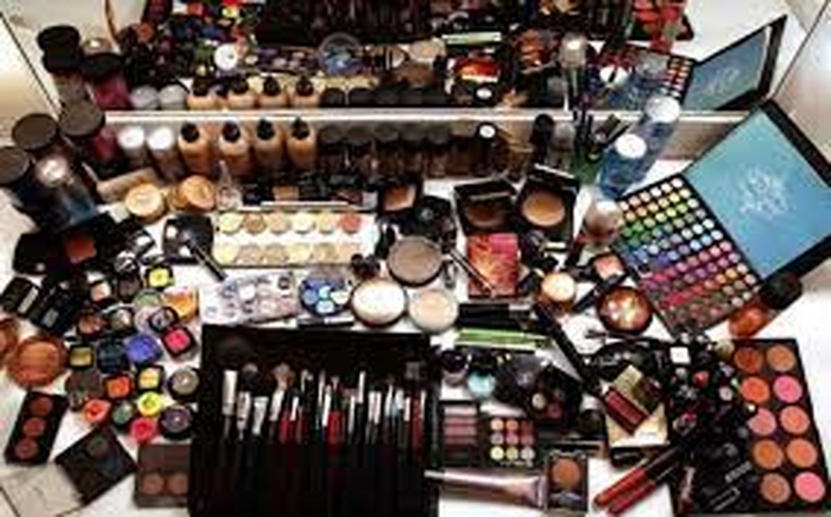 عوارض وحشتناک محصولات آرایشی