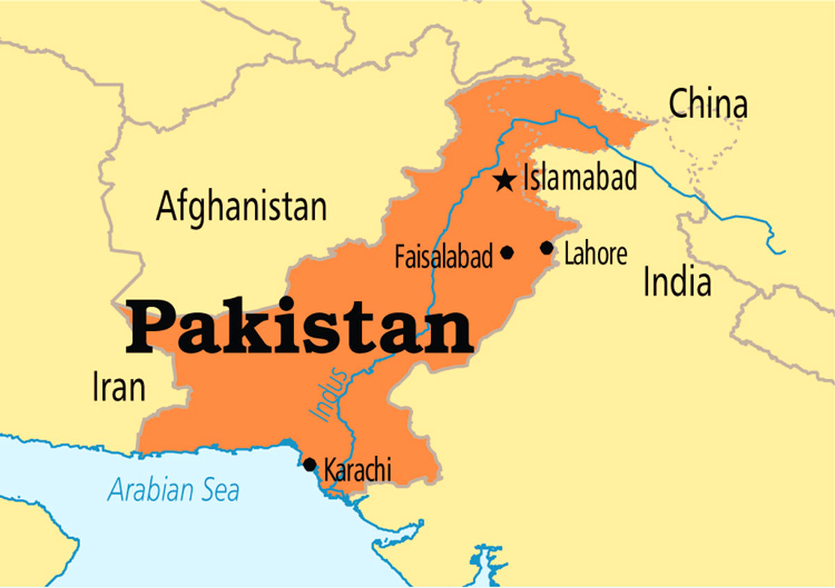 کشته شدن ۱۰ تن در انفجار اتوبوس در پاکستان/ ۴ کشته، تبعه چینی بودند