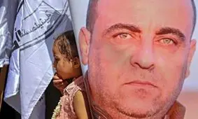 تظاهرات جدید در کرانه باختری در محکومیت ترور فعال فلسطینی/ او به دست نیروهای دستگاه‌های امنیتی وابسته به تشکیلات خودگردان کشته شده بود