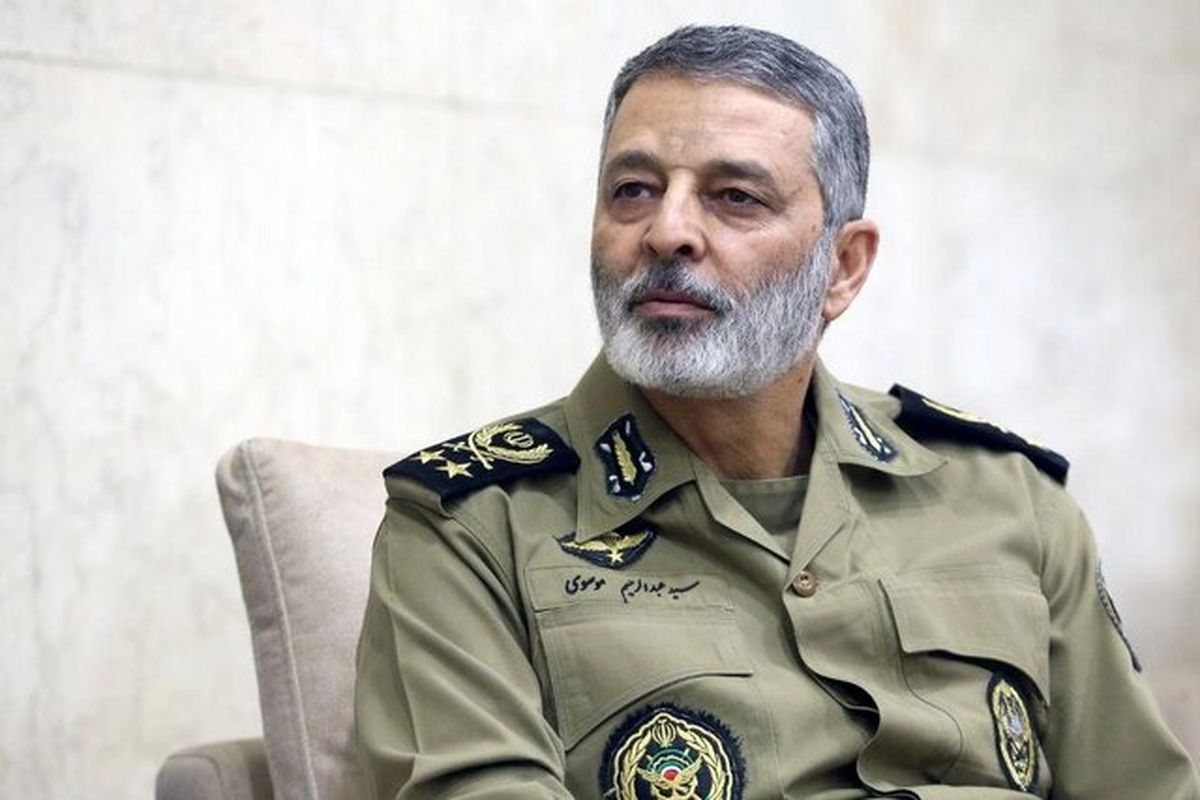 فرمانده کل ارتش: هیچ نگرانی در مرزهای شرقی وجود ندارد