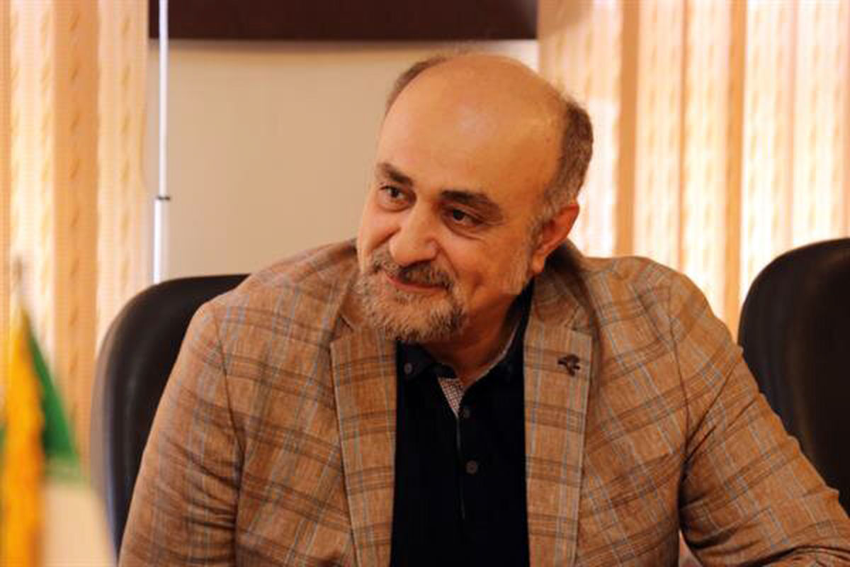 همایون ثابتی مطلق نقاش و مجسمهساز بر اثر کرونا درگذشت