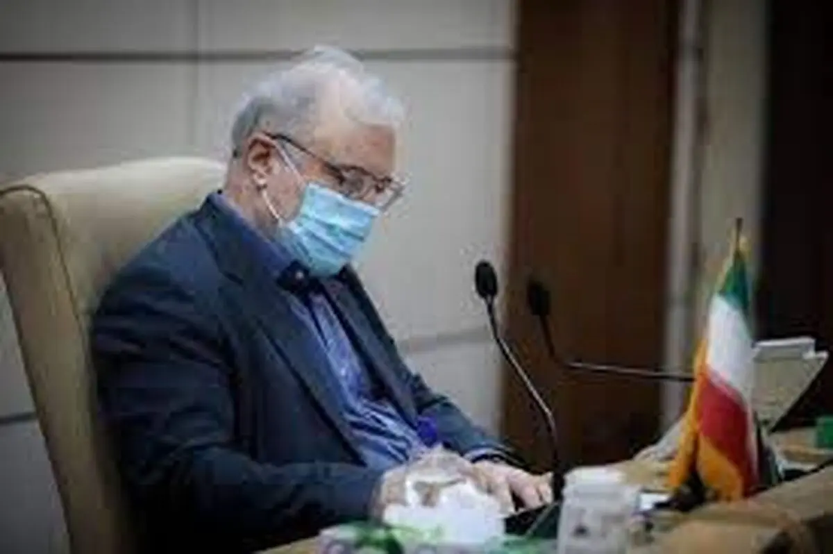 وزیر بهداشت سوار بر اسب واکسن!
