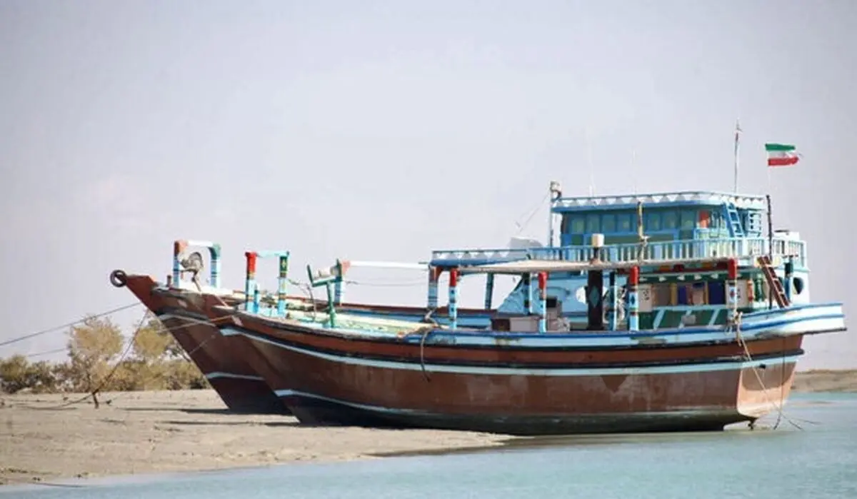 نفت به سواحل مکران و دریای عمان رسید