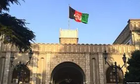 شلیک راکت هنگام نماز عید قربان در ارگ ریاست جمهوری افغانستان در کابل/ ویدئو