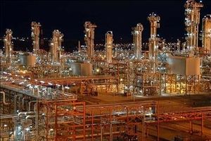 صنعت نفت به مردم استان بوشهر بدهکار است