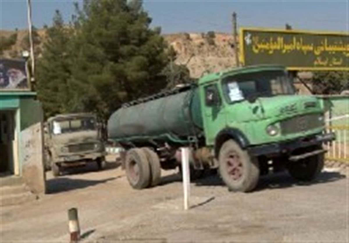 ۱۰ دستگاه تانکر آبرسانی از سوی سپاه ایلام برای کمک به مردم خوزستان اعزام شد