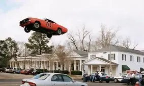 پرواز خودرو در کالیفرنیا/ ویدئو