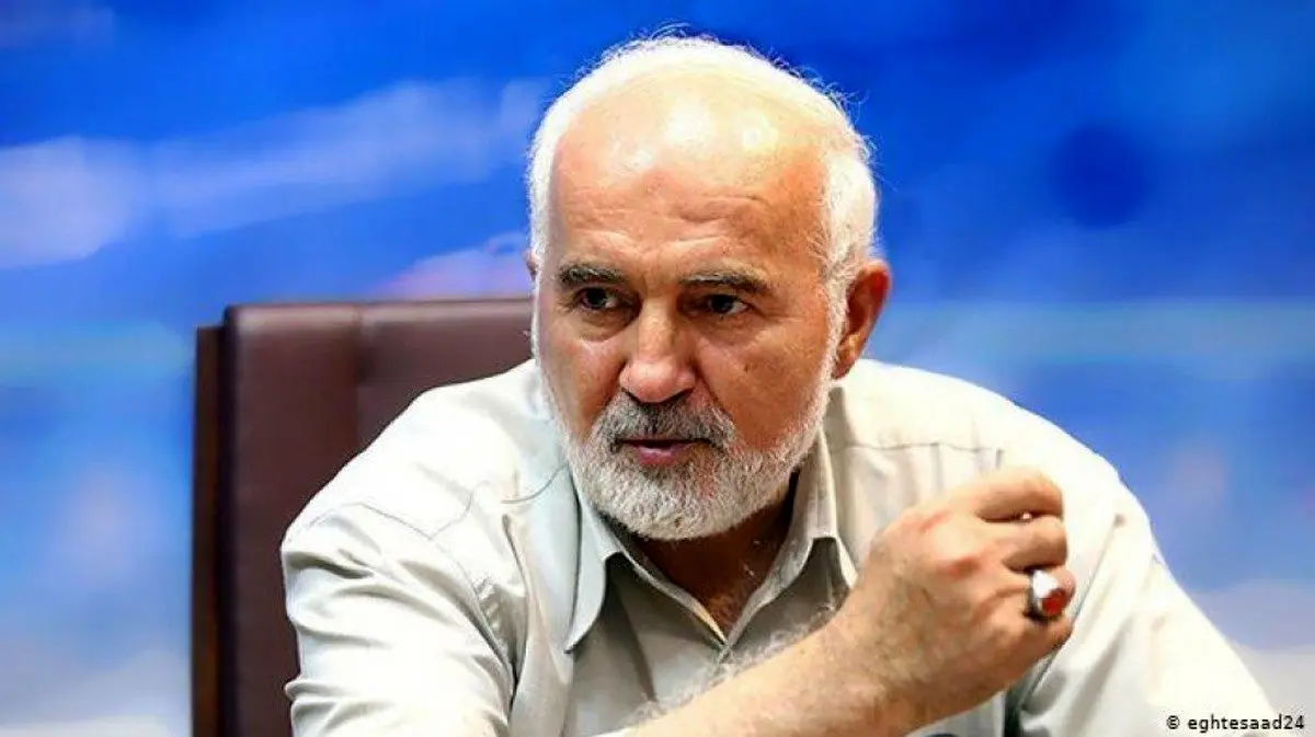 کم آبی خوزستان زخم کهنه‌ ای است که سودجویی عناصر معاند و ضد انقلاب آن را تبدیل به چنین بحرانی کرده/ رییسی اگر امروز به داد مردم خوزستان نرسد شاید فردا دیر باشد/ حداقل کاری که رئیسی می تواند بکند، سفر یک روزه به میدان است