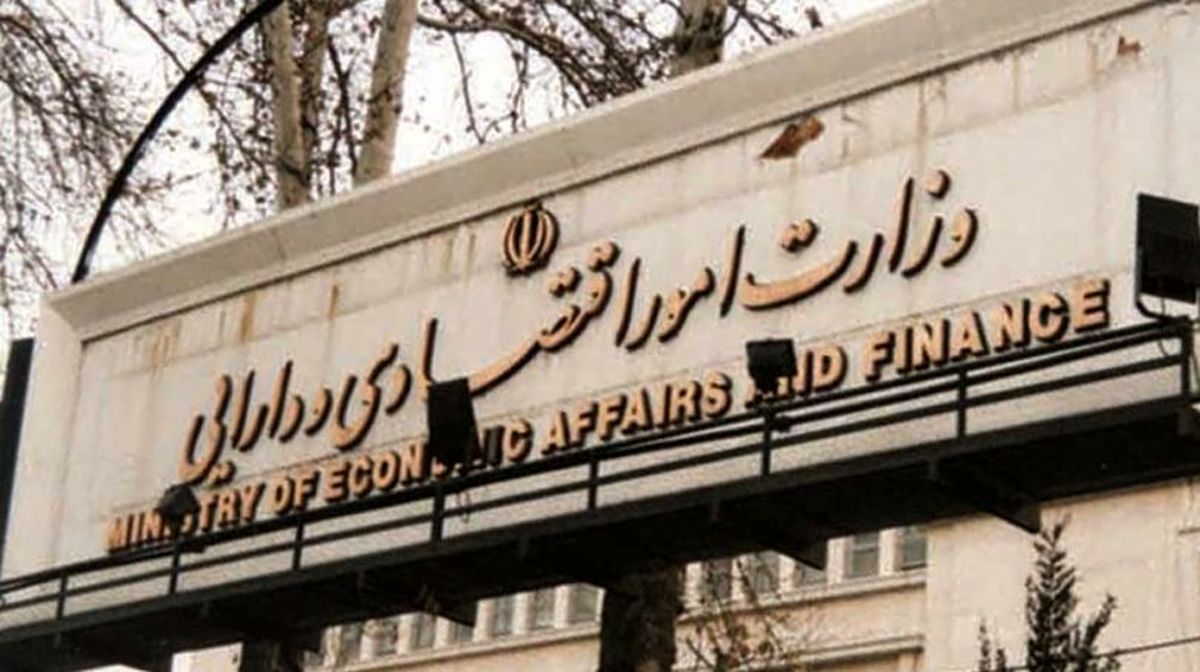 میهمان چهارساله «باب همایون» در دوره سیزدهم کیست؟/ نقدینگی ۴۰۰۰ میلیارد تومانی و تورم ۶۰۰ درصدی در انتظار دولت رئیسی/ اقتصاد و وزارتخانه اش، نیازمند جراحی ساختاری است