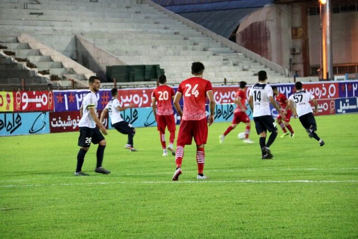 ملوان به نیمه‌ نهایی جام حذفی فوتبال صعود کرد