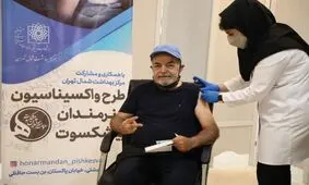 حمید لولایی و برخی دیگر از هنرمندان پیشکسوت واکسن زدند