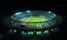 دوربین صداوسیما در استادیوم فولاد سوخت