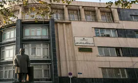 فرهنگ یا ارشاد؛ داستان وزارتخانه ای که اطلاعات و آموزش، فرزندان آن هستند/ پرقدرت، پرمسئولیت و کم اختیار و کم بودجه و پرخاطرخواه/ وزرا که بودند و که شدند و حالا نوبت کیست؟