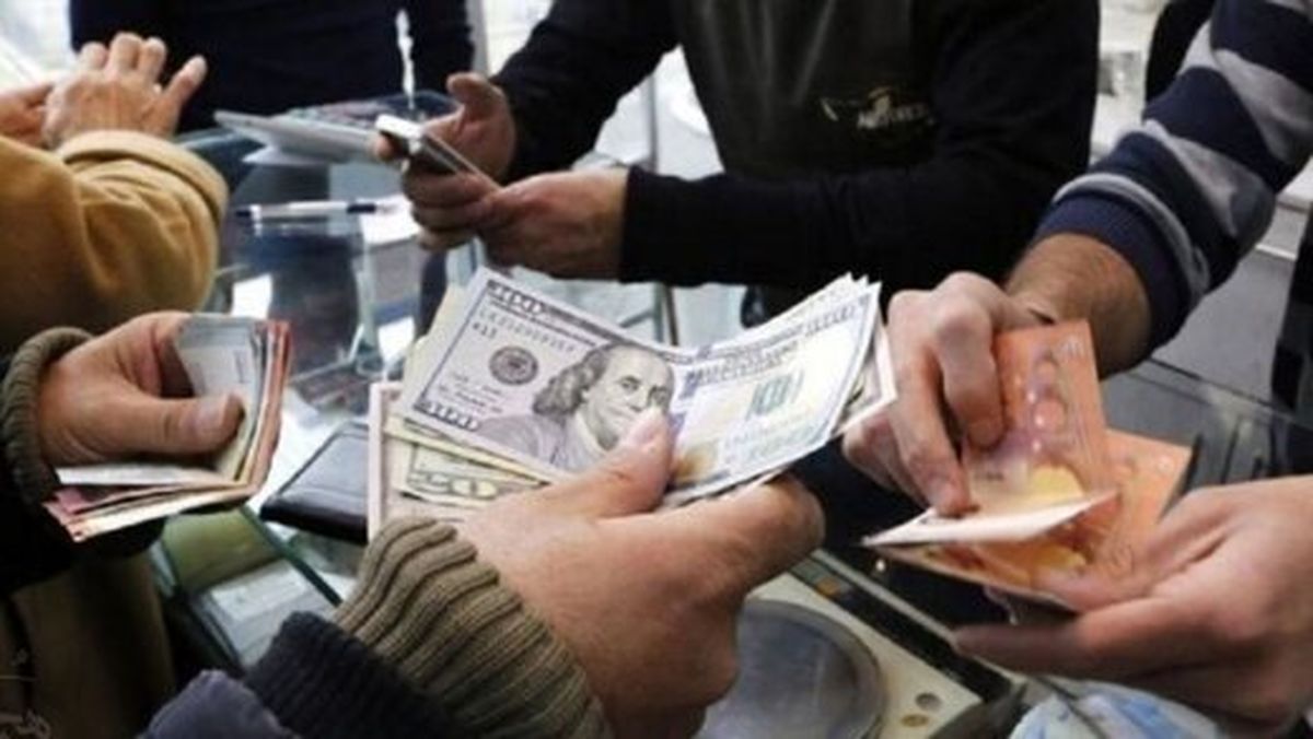 نوسان نرخ ارز/ دلار در بازار آزاد در آستانه کانال ٢۵ هزار تومان