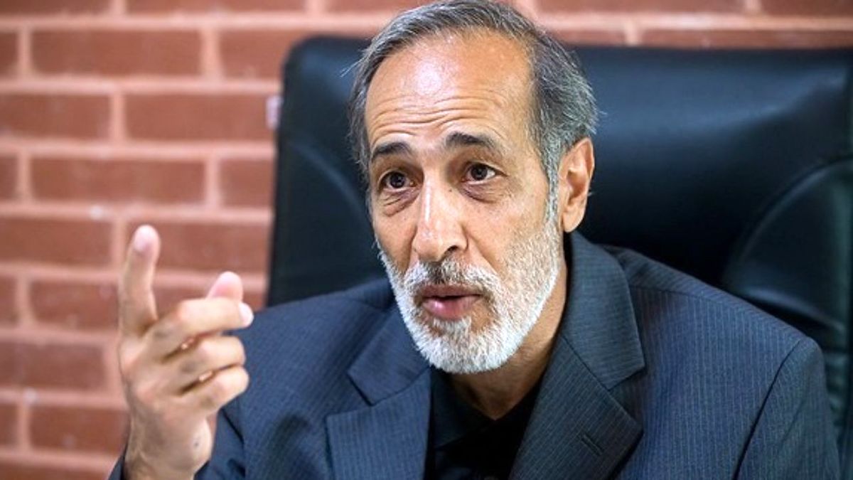 با طولانی شدن روند مذاکرات باید با تحریمها دست و پنجه نرم کنیم/ مهمترین رقیب ما در منطقه عربستان است