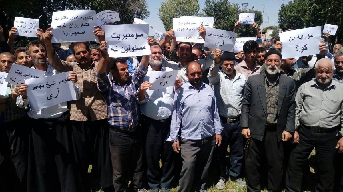 راهپیمایی ها بدون حمل سلاح به شرط آن که مخل مبانی اسلام نباشد، آزاد است
