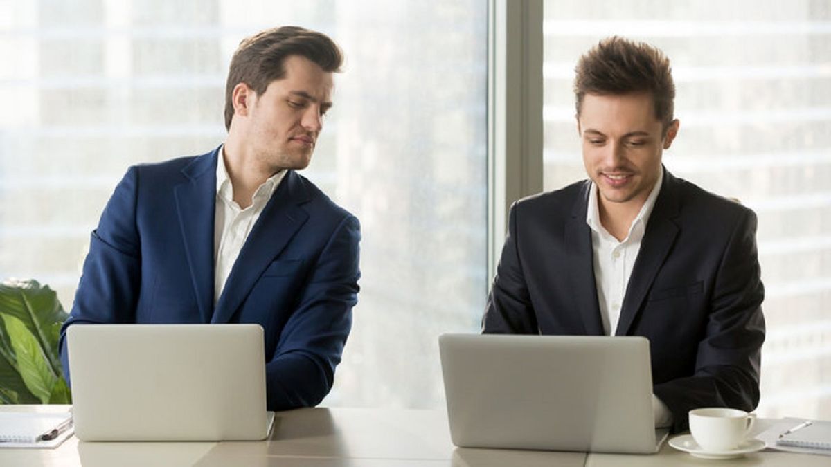 چگونه بر خشم ناشی از حسادت نسبت به موفقیت دیگران غلبه کنیم؟