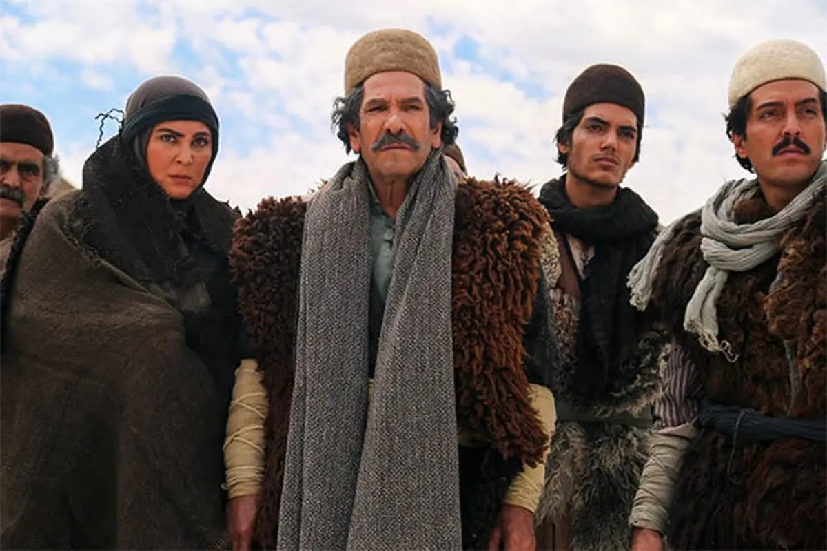 «جشن سربرون» به کمپ انگلیسی‌ها رسید/ تصاویر جدید از سریال الف سیما