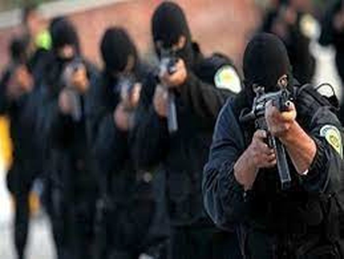 انهدام یک باند تروریستی و دستگیری اعضای آن توسط نیروی انتظامی