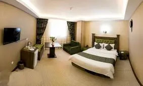 هشتاد درصد واحدهای پذیرایی مشهد خالی از مسافر است/ گردشگری خراسان رضوی در اغما