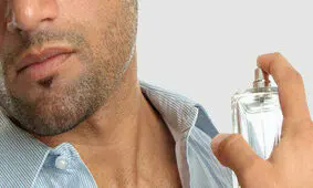 تیرگی پوست بر اثر استفاده از عطر/ افراد روشن پوست به آفتاب حساس ترند