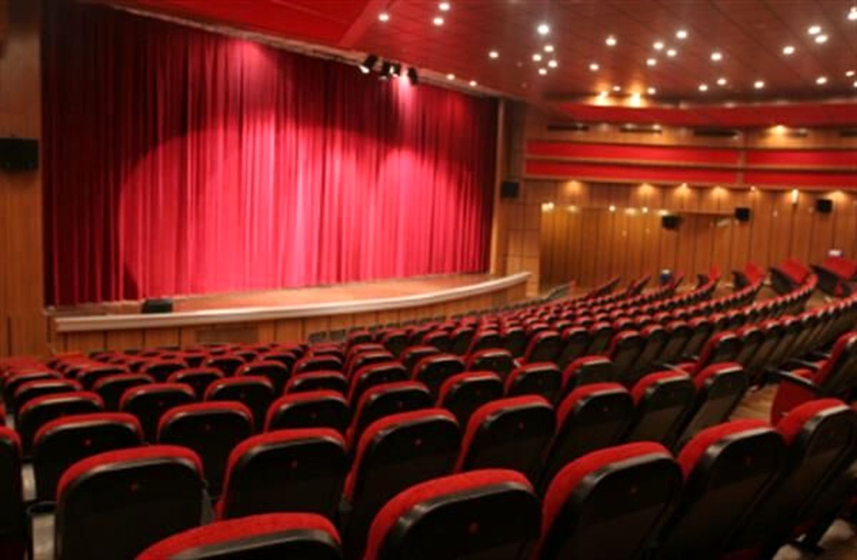 کرونا نمایش های تئاتر مشهد را تعطیل کرد