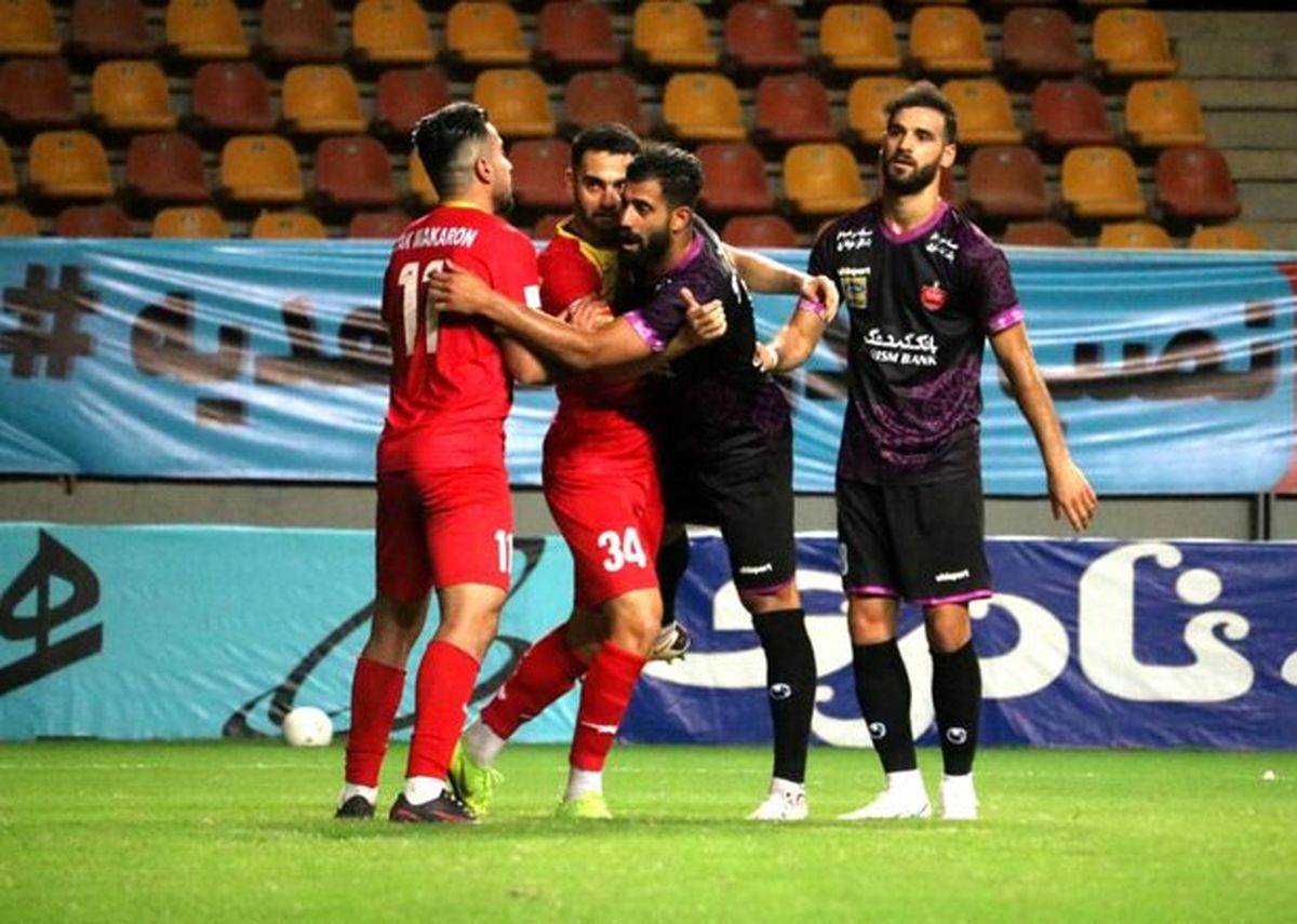 باشگاه فولاد: مدافع پرسپولیس چهار اخطاره بود