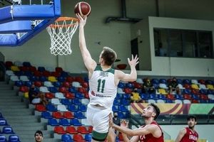شکست سنگین جوانان بسکتبال مقابل لیتوانی/ ایران به جدول بازنده‌ها رفت