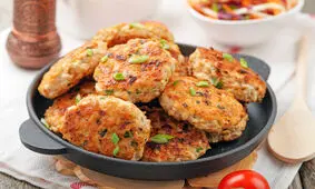 طرز تهیه کوکوی مرغ؛ غذایی راحت و خوشمزه