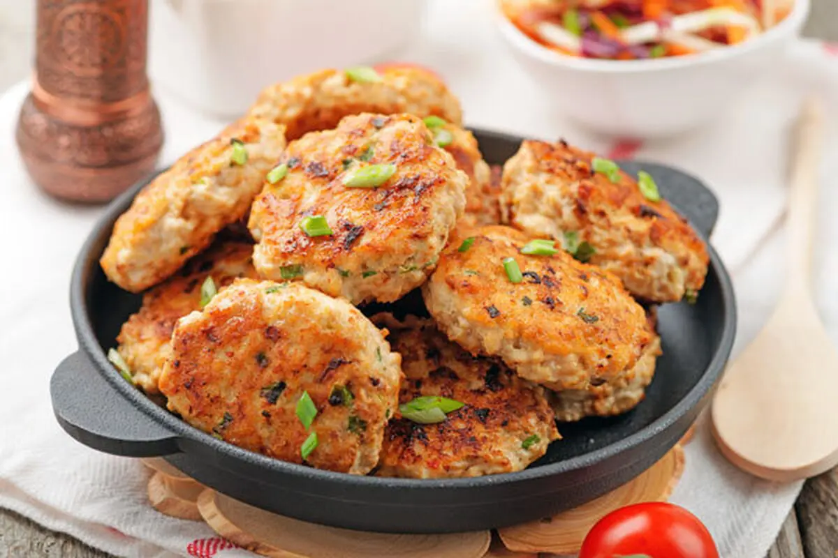 طرز تهیه کوکوی مرغ؛ غذایی راحت و خوشمزه