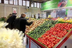 قیمت ۱۰ قلم میوه در میادین تره بار تهران کاهش یافت