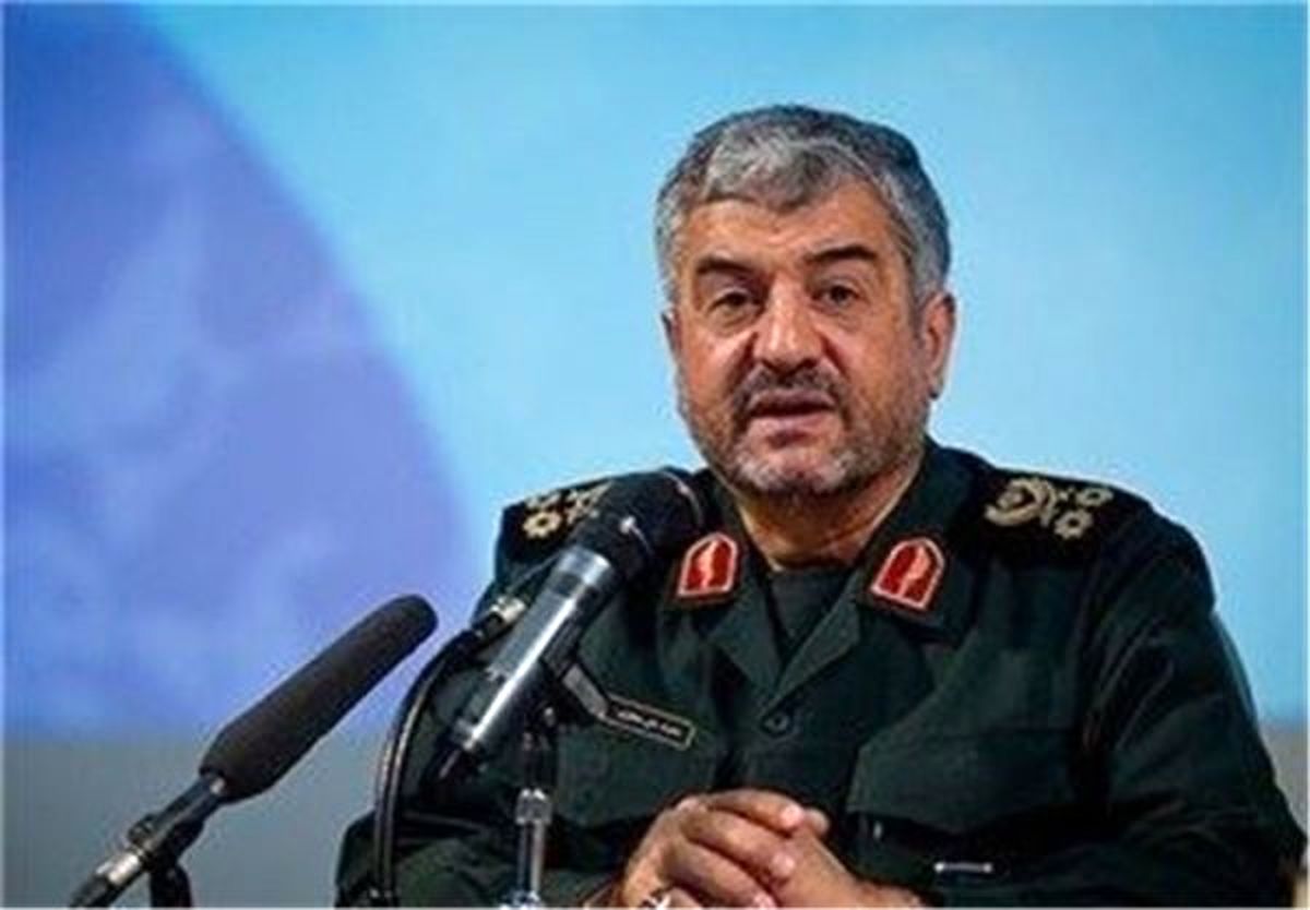 واکنش فرمانده سپاه به سلفی نمایندگان با موگرینی