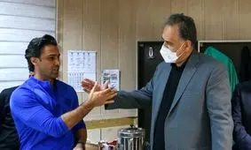 مددی با فرهاد دیدار کرد و شعار "حیاکن، رهاکن" شنید