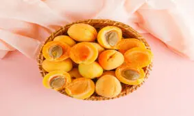 مضرات خوردن مغز هسته “زردآلو”