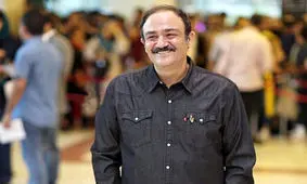 مهران غفوریان در نقش موسیو در سریال «خاتون»/ عکس