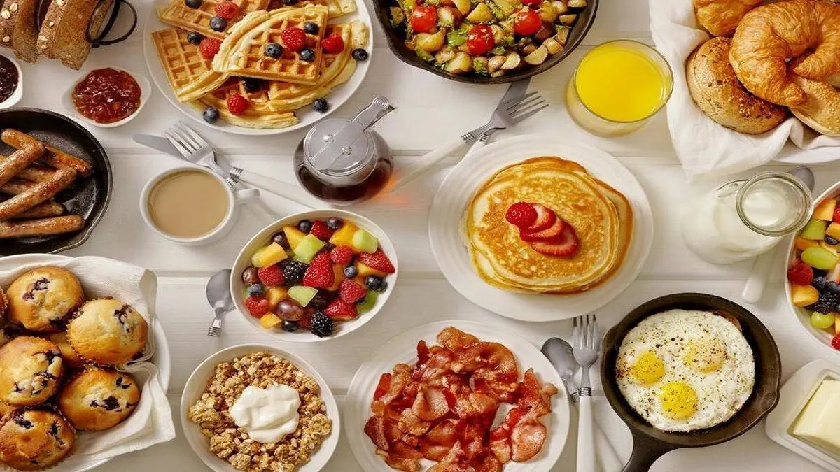 برای حفظ سلامتی هنگام صبح این ۱۰ غذا را نخورید!