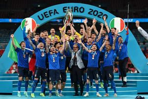 ایتالیا قهرمان یورو شد/ انگلیس، ناکام همیشگی تورنمنت های بزرگ/ جام به رم می رود