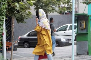 زنان در تهران، تابستان ۱۴۰۰