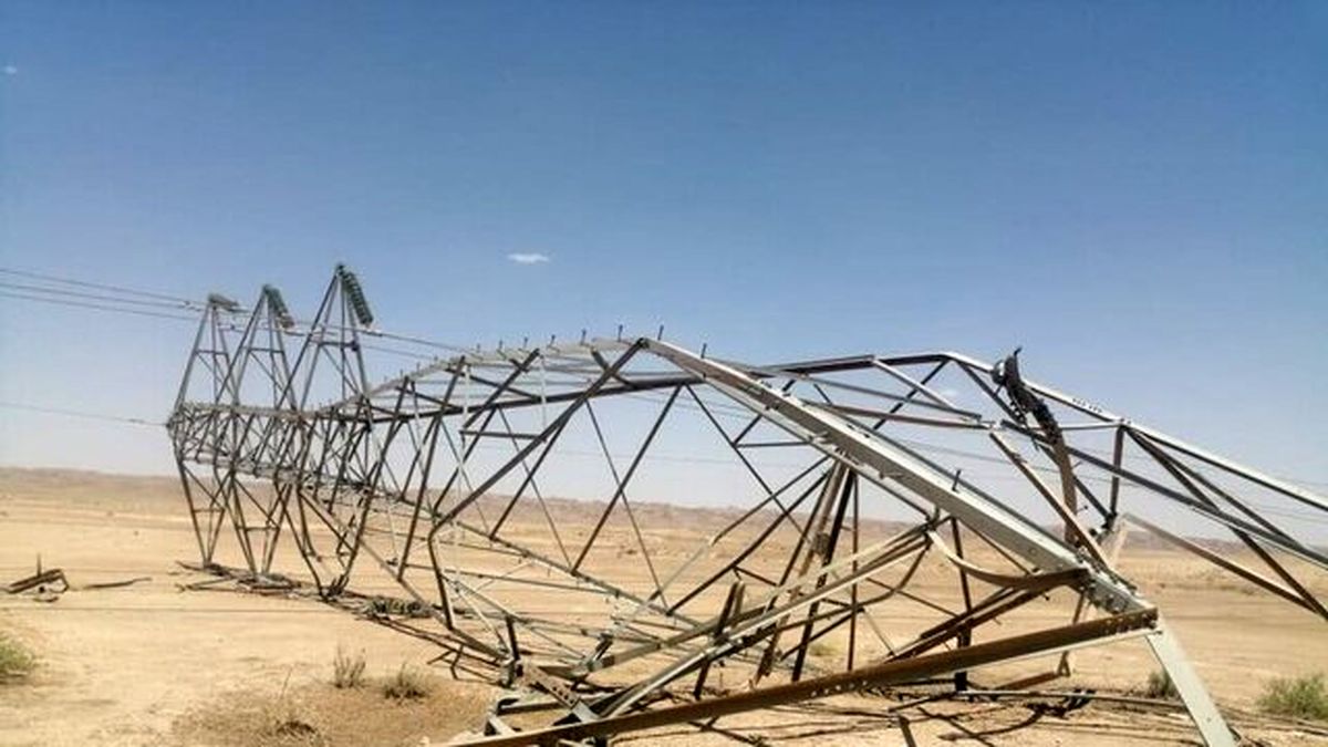 انفجار ۲ دکل برق در استان دیالی عراق/ این دکل ها از ایران، برق منتقل می کرد