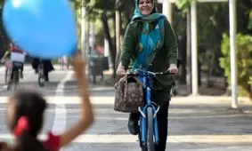 ممنوعیت استفاده بانوان از دوچرخه‌های اشتراکی در مشهد/ شورای شهر: نقض حقوق قانونی است