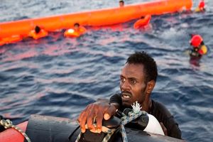  دست کم ۵۷ مهاجر شامل چندین زن و کودک در سواحل لیبی غرق شدند