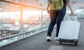 چرا جوانی که سبک زندگی متضادی با حاکمیت دارد باید مجبور به مهاجرت شود؟/ ویدئو