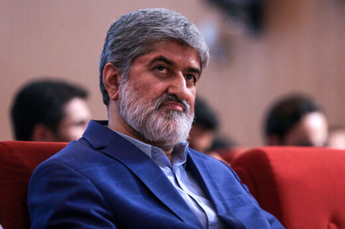واکنش علی مطهری به بی حجاب بودن بازیگر زن سریال گاندو