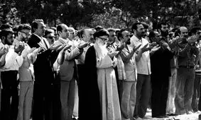 پدرم با دولتی شدن نماز جمعه مخالف بود /ماجرای هشدار دادن آیت الله در خطبه نماز جمعه