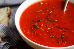 «سوپ گوجه و ریحان» یک پیشنهاد تابستانی خوشمزه