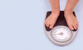 پنج راه برای اینکه در خواب هم وزن کم کنید/ اینفوگرافی