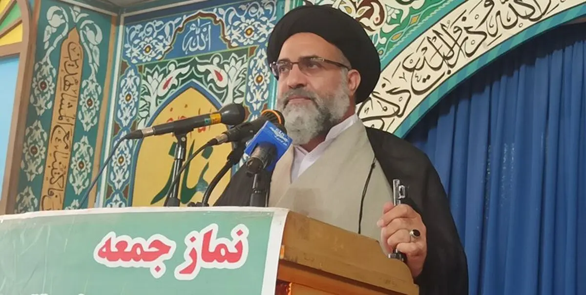امام جمعه یاسوج: لباس‌ های جلف به صورت ارزان در مسیر زنان قرار می‌ گیرند تا بی‌ حیایی دختران ما را فراهم کنند