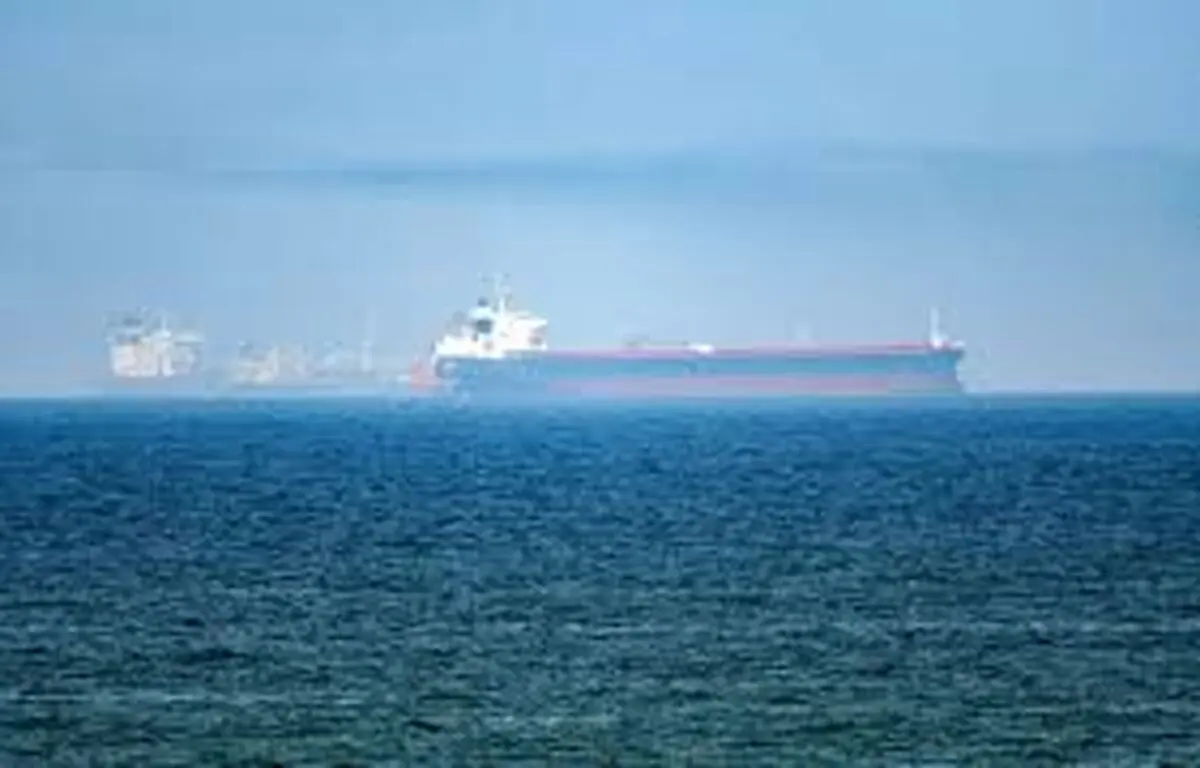 یک تانکر در خلیج فارس دچار حادثه شد