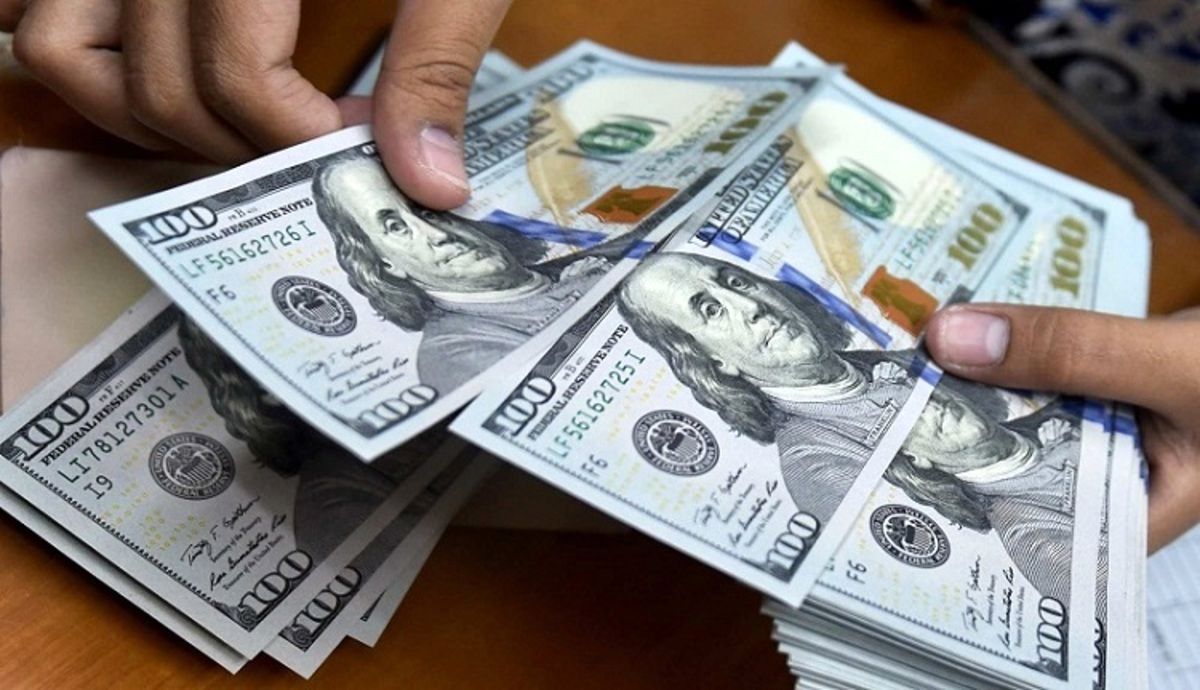 دلار به تغییر دولت واکنش نشان می‌دهد؟