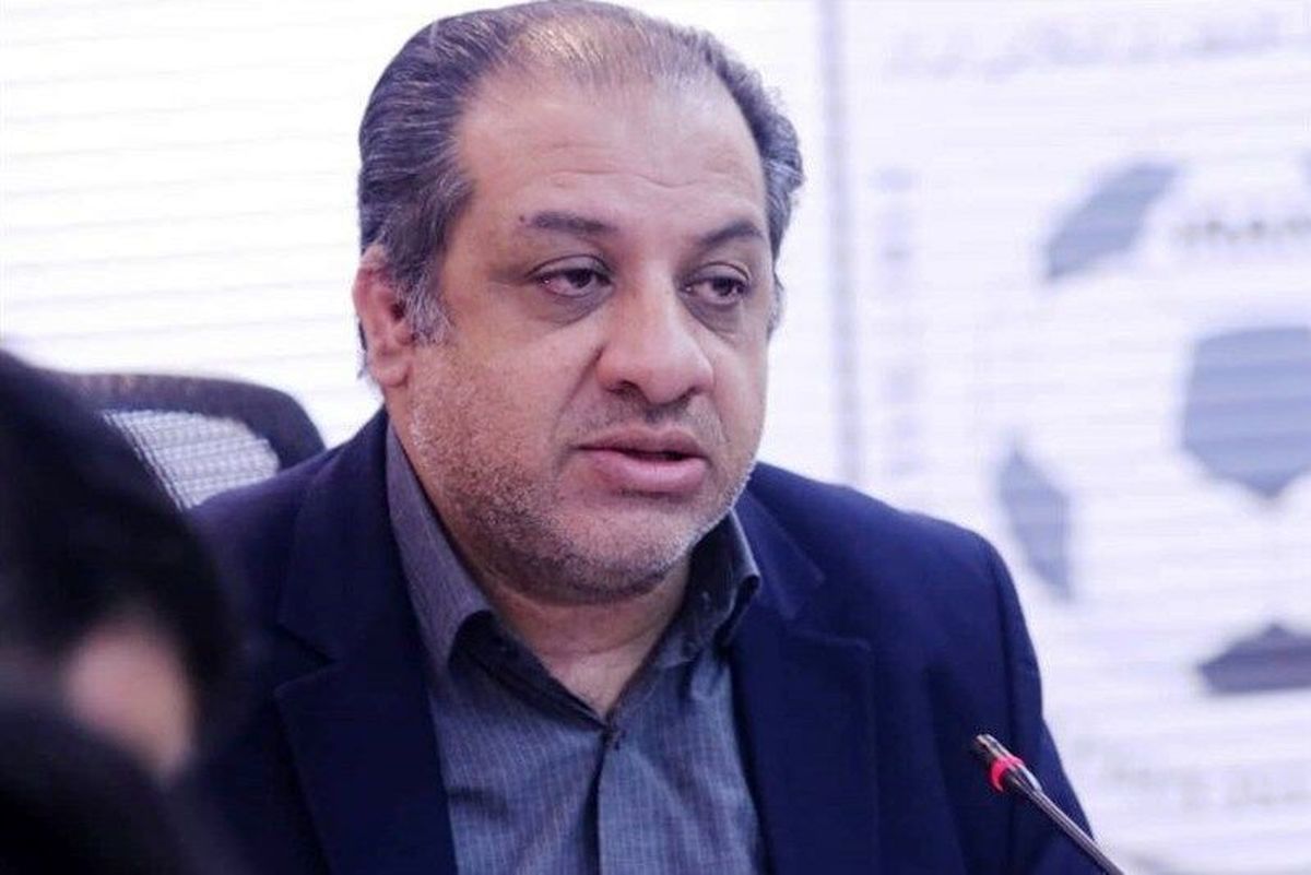 اجبار در استفاده از زمین چمن طبیعی، برای تمام باشگاه ها نیست